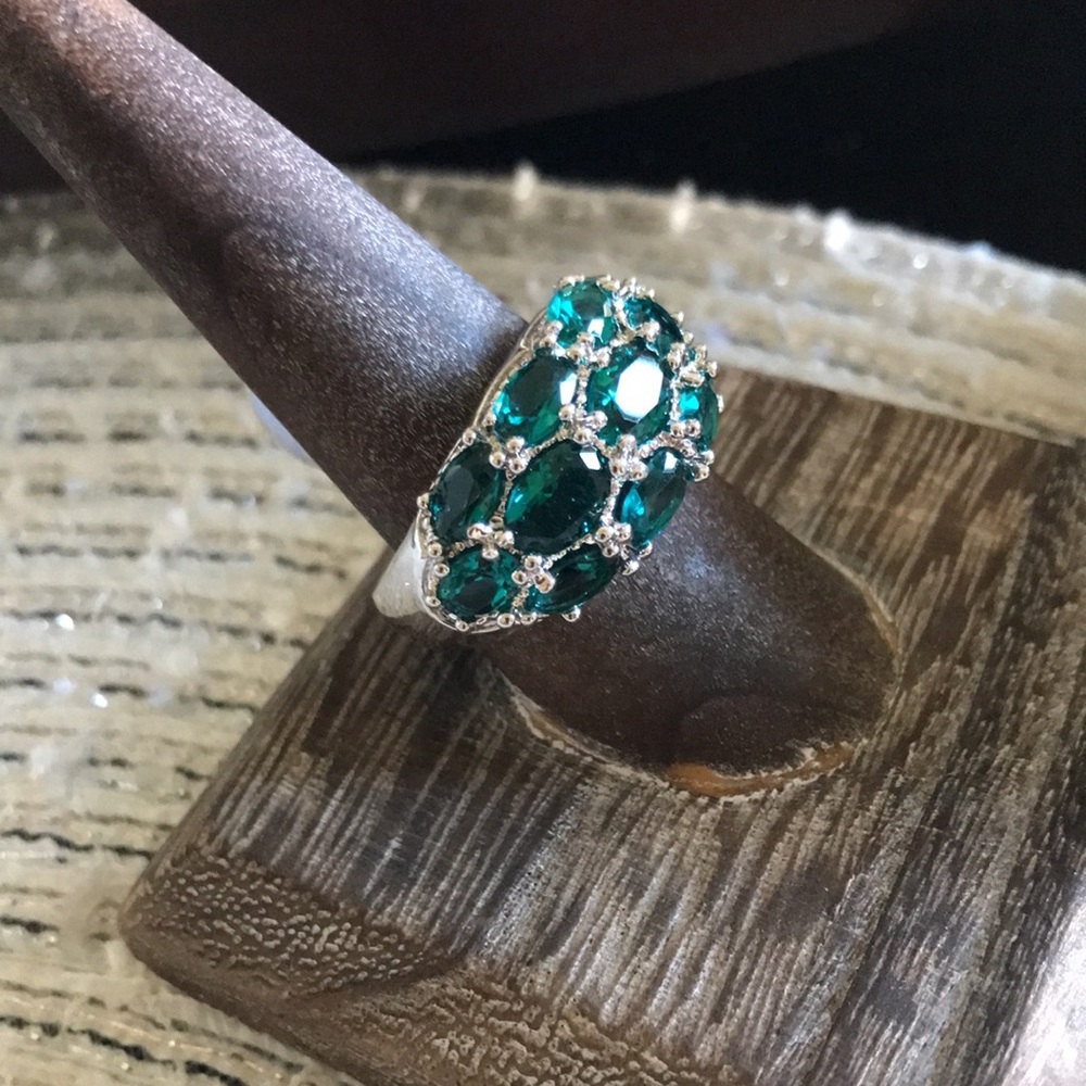 High qlty lab created aqua grn gemstone ring, 925 silver plated sz 9 & 10 avail.